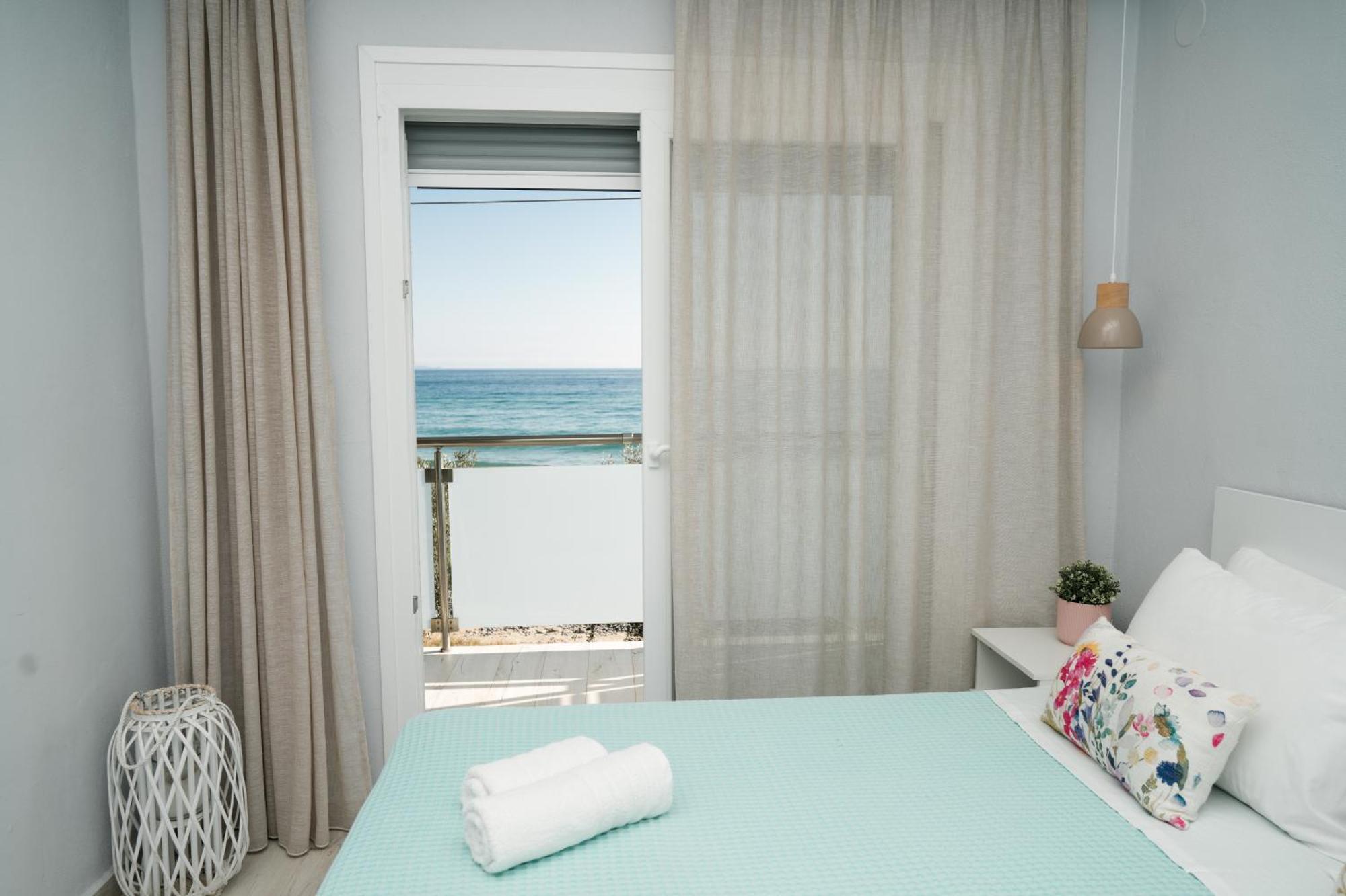 Aegean View Villa Loutra Elevtheron ภายนอก รูปภาพ