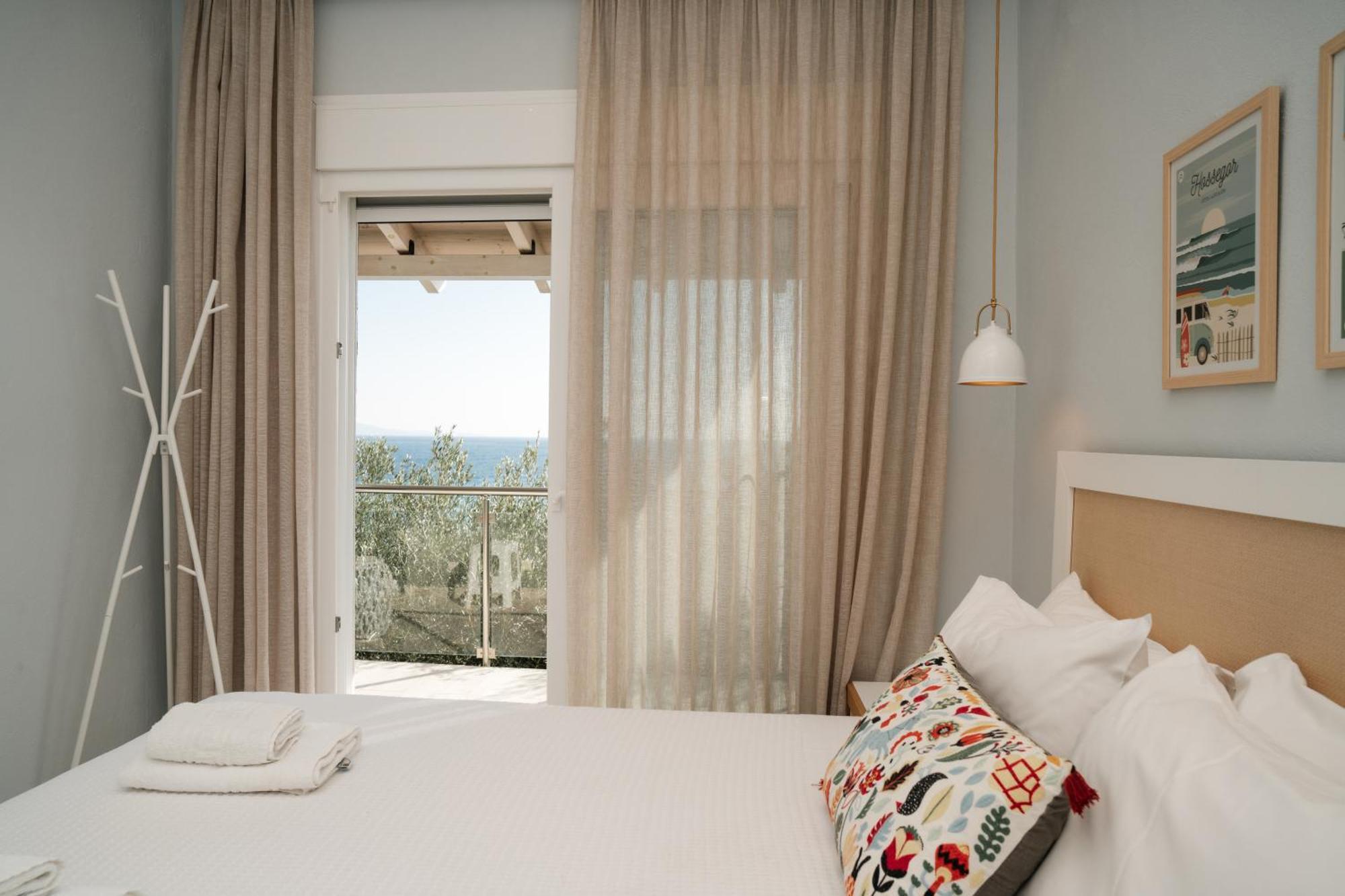 Aegean View Villa Loutra Elevtheron ภายนอก รูปภาพ